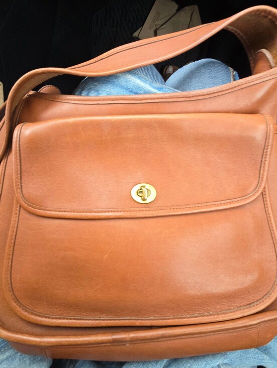 Coach Handbags - Vintage Coach British Tan Taft 9980
